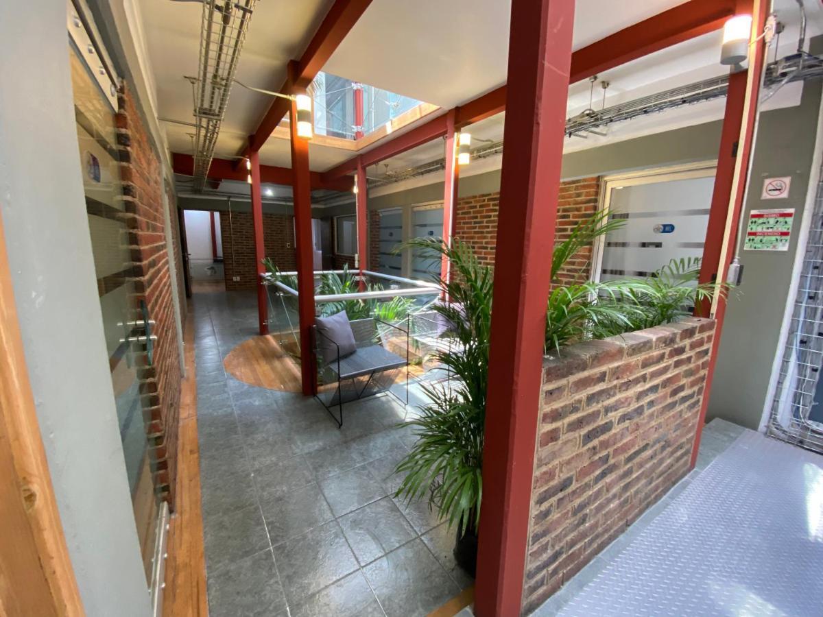 Hostal Rhm Spaces - Reforma *